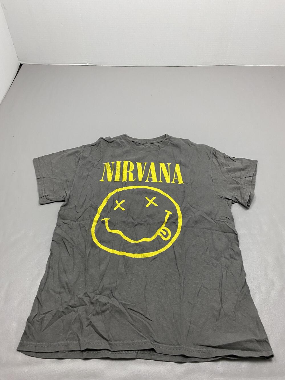 Nirvana Shirt Mens Medium Gray Smiley Face Band Logo Graphic Cotton Jersey